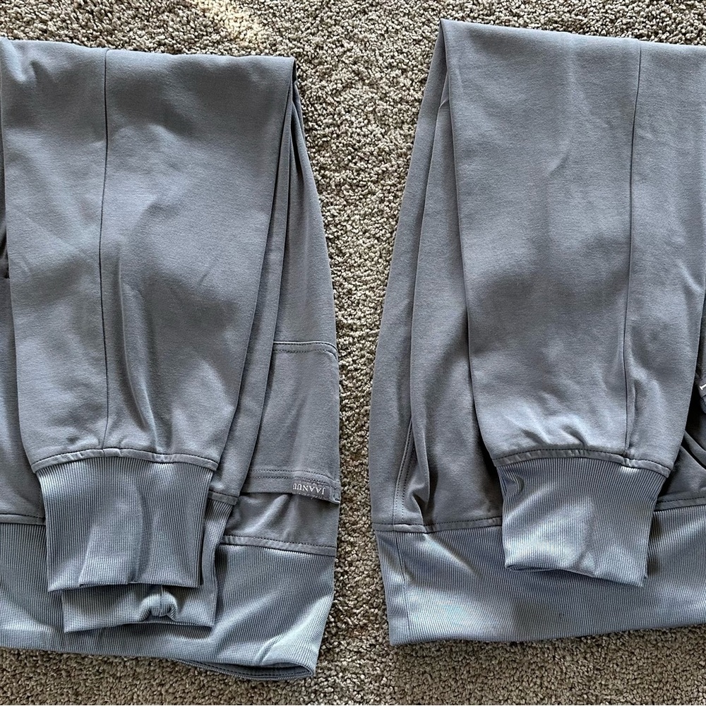 Jaanuu gray scrub pants